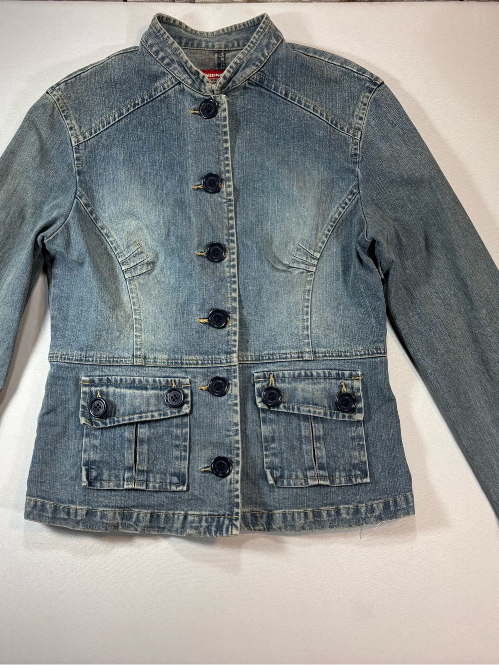 UNIONBAY Vintage Women's Faded Blue Denim Big Button Y2K Jacket